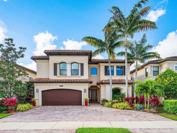9349 Eden Roc Court, Delray Beach, FL 33446
