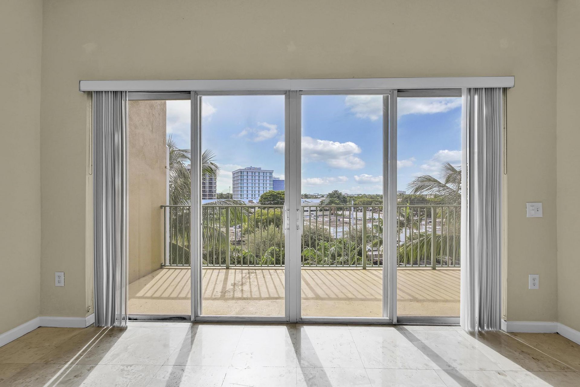 1650 Presidential Way, Unit 504, West Palm Beach, FL 33401 Photo
