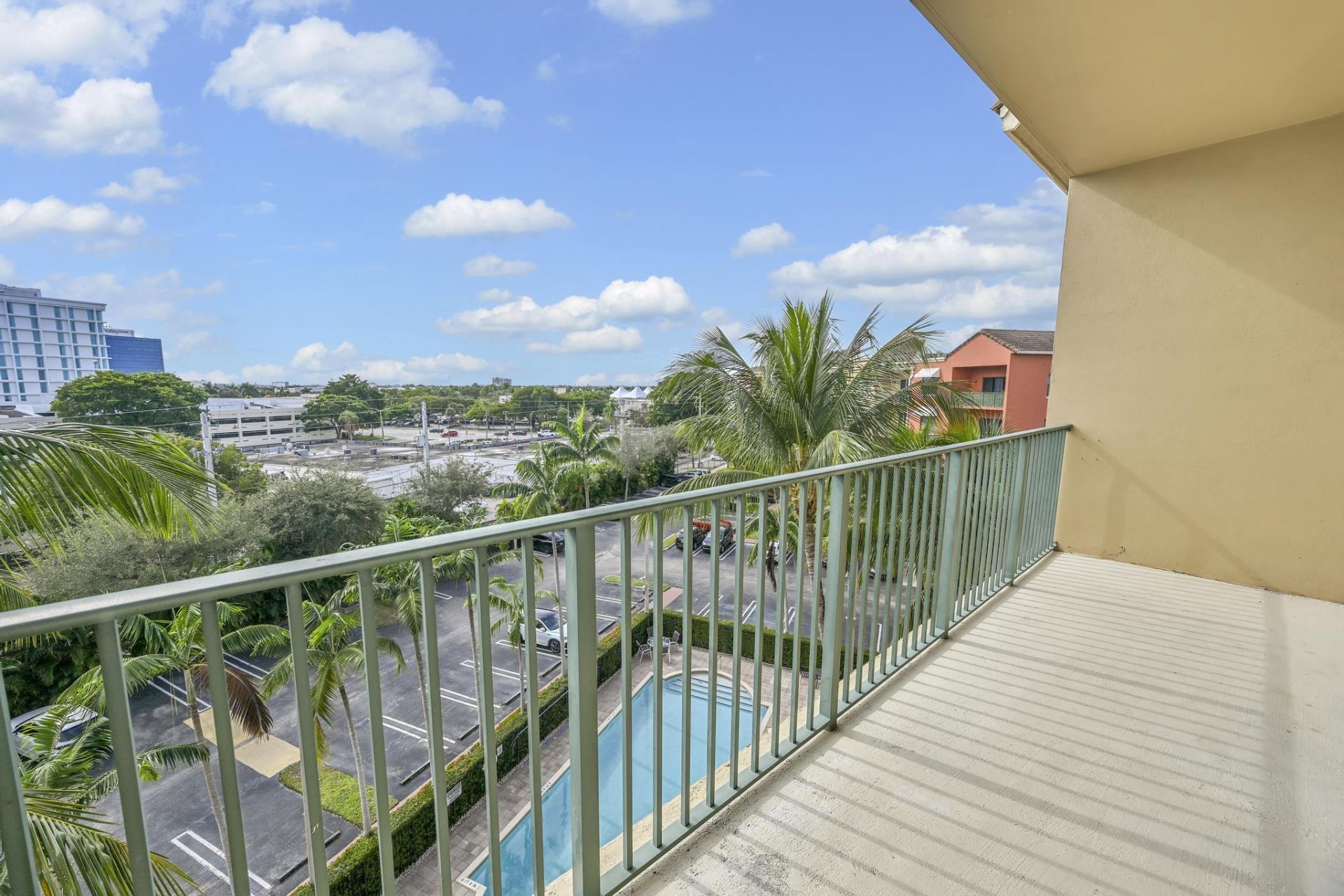 1650 Presidential Way, Unit 504, West Palm Beach, FL 33401 Photo