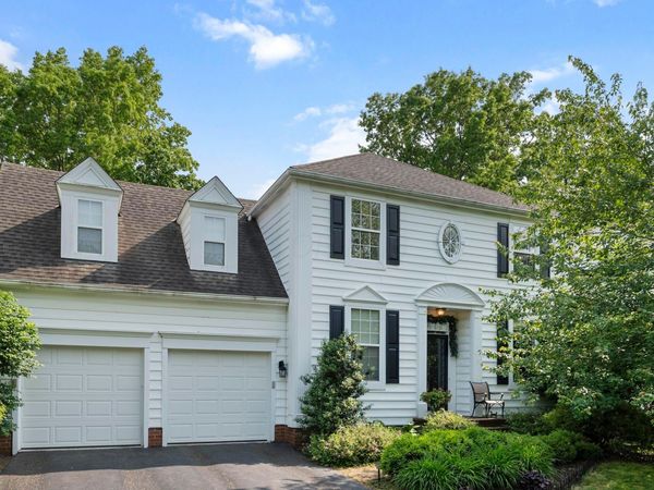 4949 Heath Gate Drive, New Albany, OH 43054