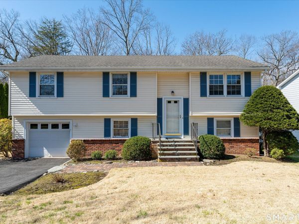 37 Elaine , Stamford, CT 06902