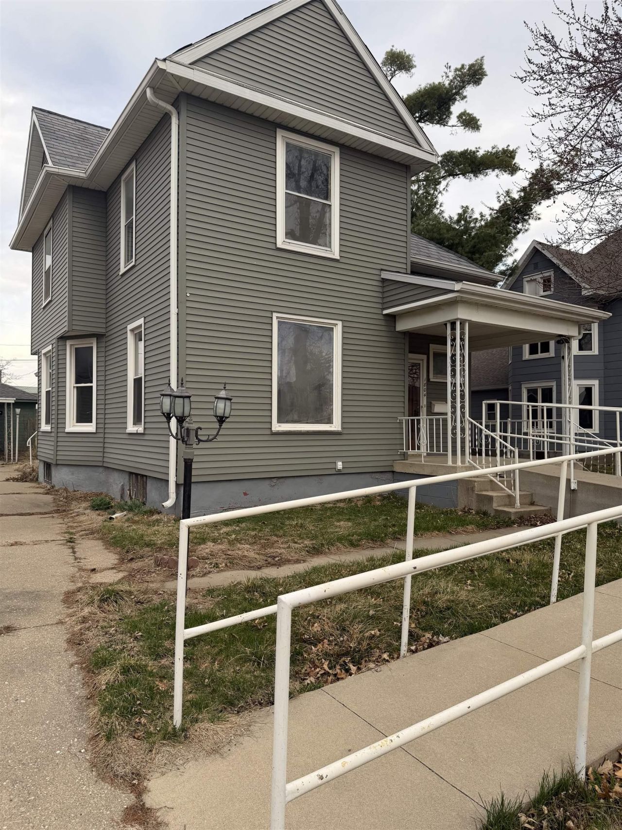 1804 8th Avenue, Belle Plaine, IA 52208 Main Photo