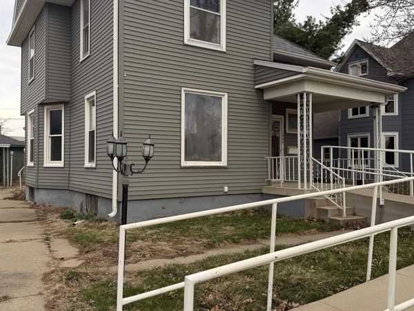 1804 8TH Avenue, Belle Plain, IA 52208