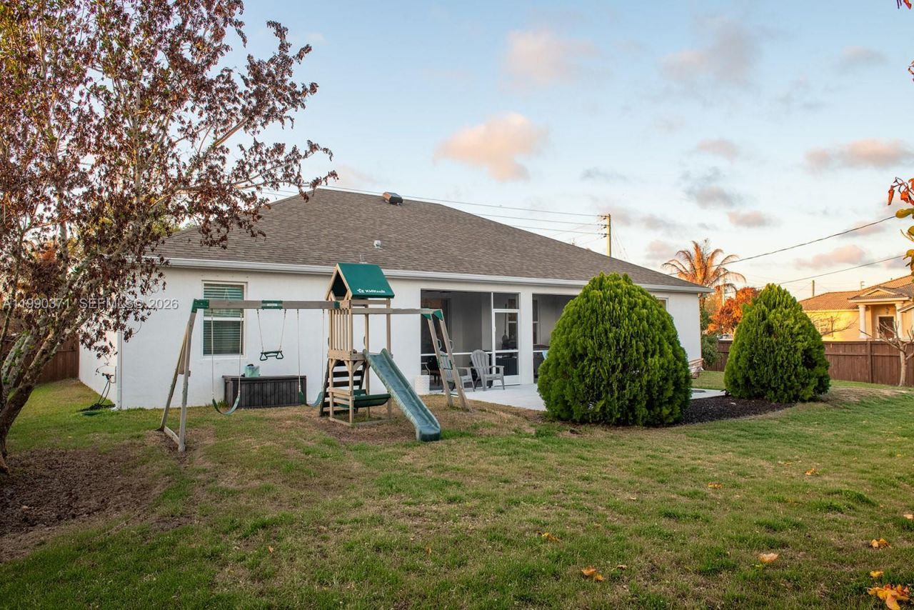 222 SW Kestor Dr , Port Saint Lucie, FL 34953 Photo