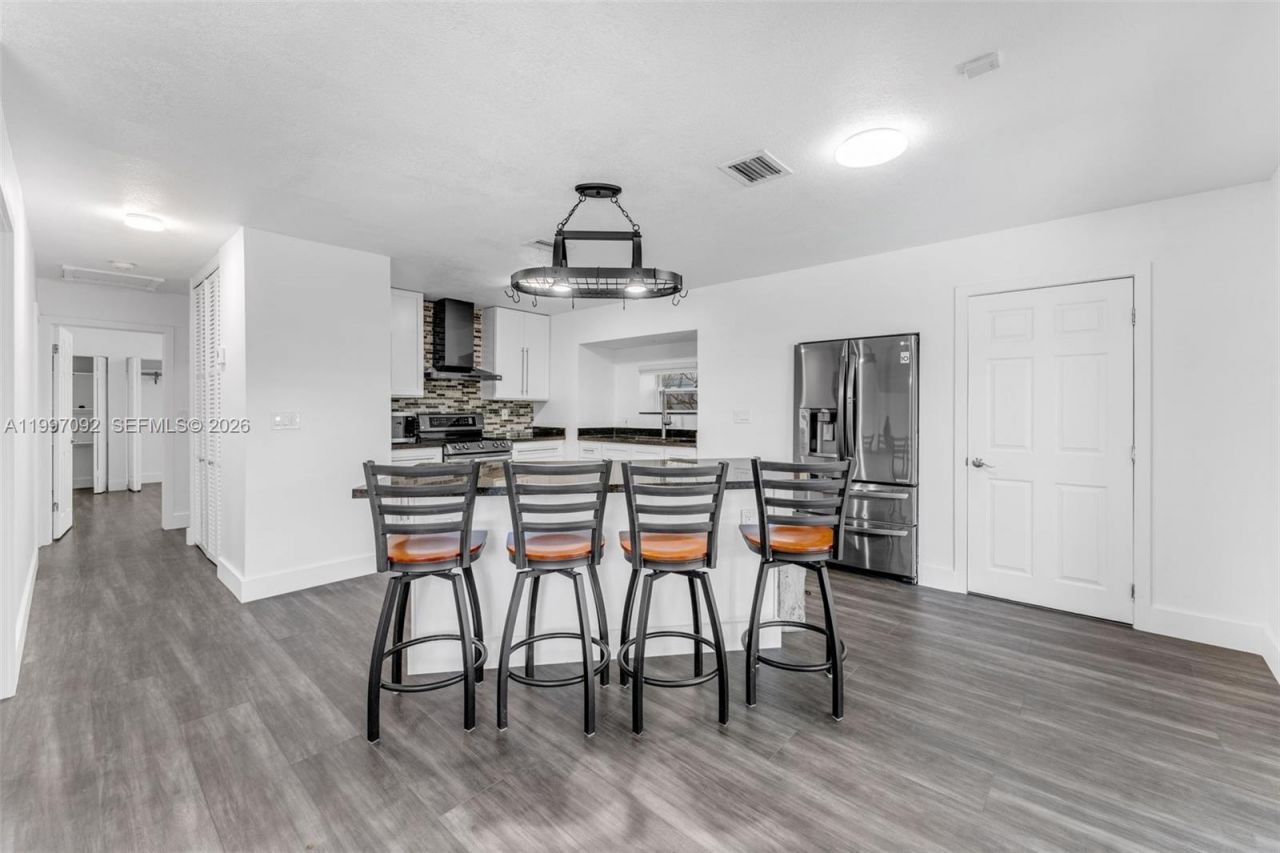 12001 SW 41st Dr, Miami, FL 33175 Photo