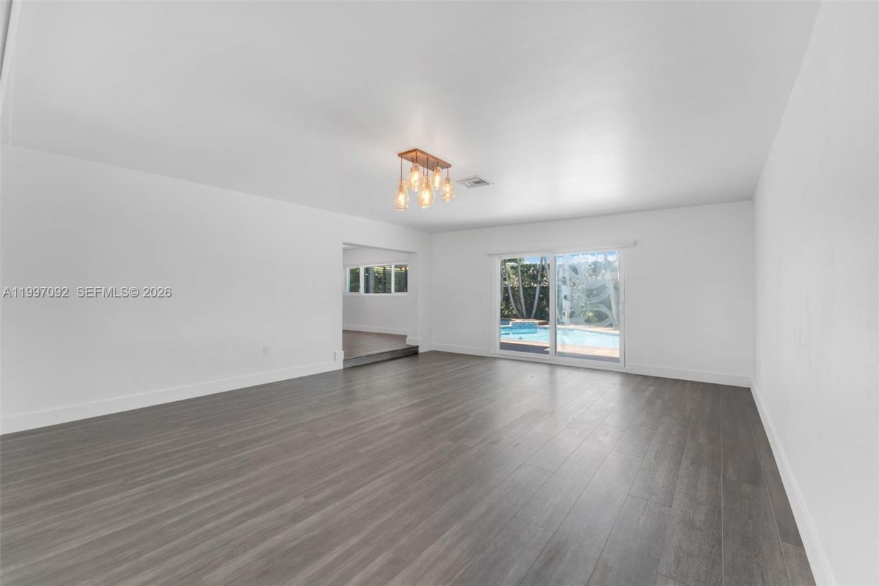 12001 SW 41st Dr, Miami, FL 33175 Photo