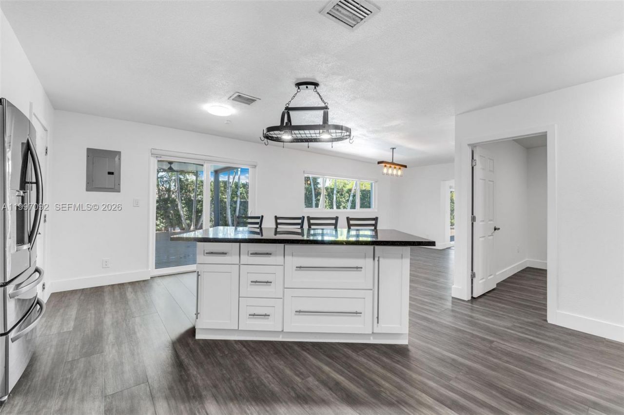 12001 SW 41st Dr, Miami, FL 33175 Photo