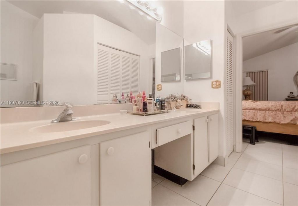 709 NW 177th Ave , Pembroke Pines, FL 33029 Photo