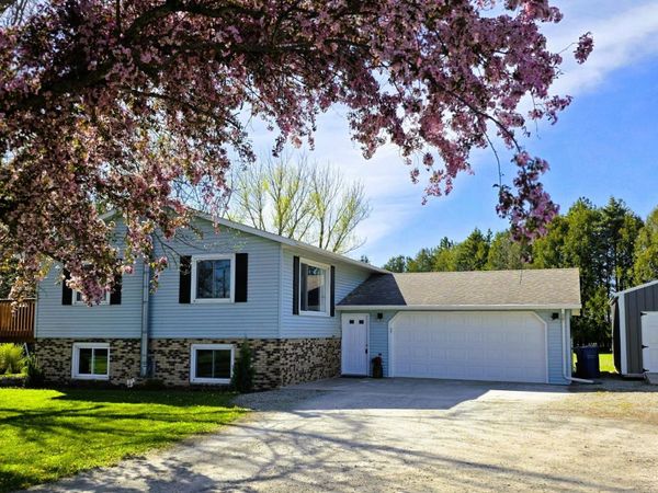 22602 617th Street, Mantorville, MN 55955