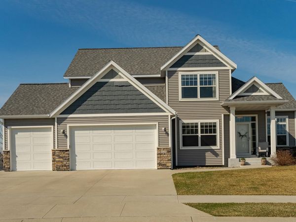 4220 Genevieve Place NW, Rochester, MN 55901