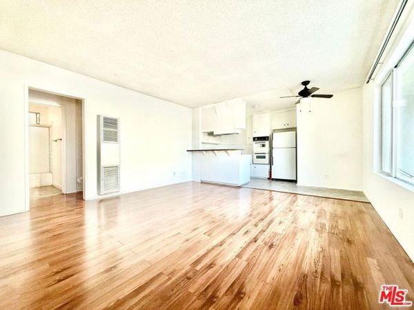 127 Loma Vista Street, Unit 4, El Segundo, CA 90245