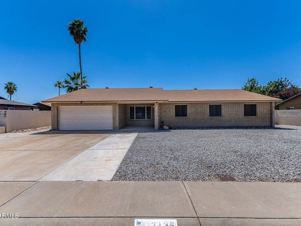 2135 W KERRY Lane, Phoenix, AZ 85027