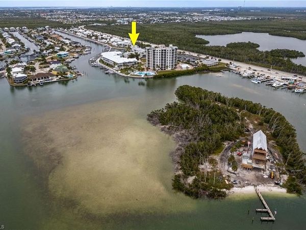 18068 San Carlos BLVD, Unit 515, FORT MYERS BEACH, FL 33931
