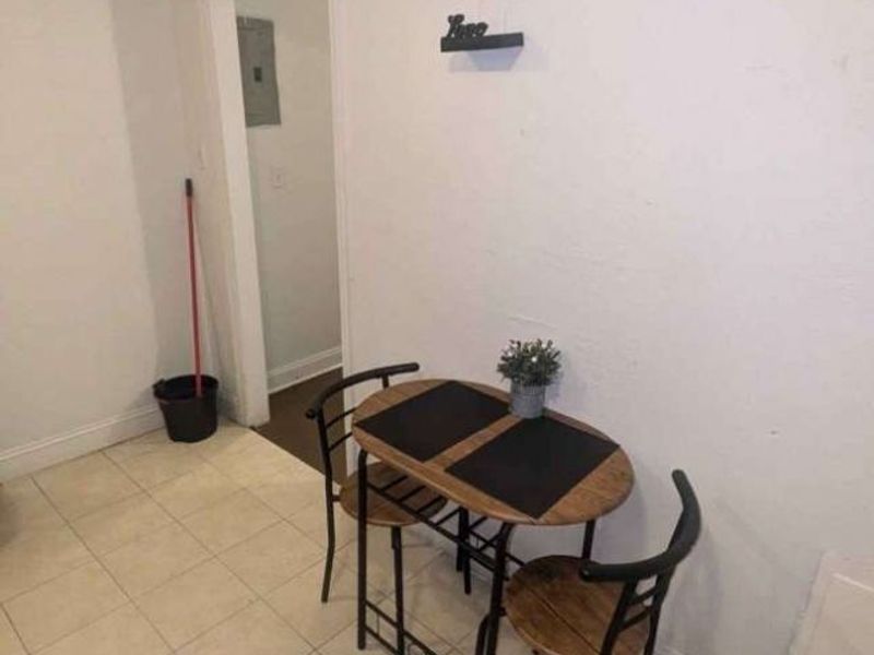 1874 Marloes Avenue, East Cleveland, OH 44112 Photo 3