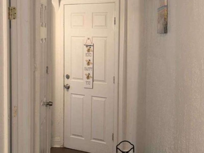 1874 Marloes Avenue , East Cleveland, OH 44112 Photo 4