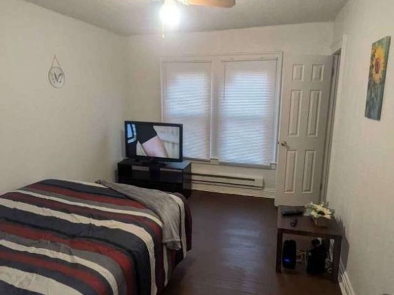 1874 Marloes Avenue, East Cleveland, OH 44112 Photo 6