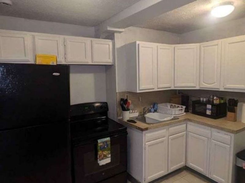 1874 Marloes Avenue , East Cleveland, OH 44112 Photo 8