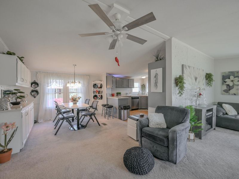 12218 Sandi Lane, Medway, OH 45341 Photo 5