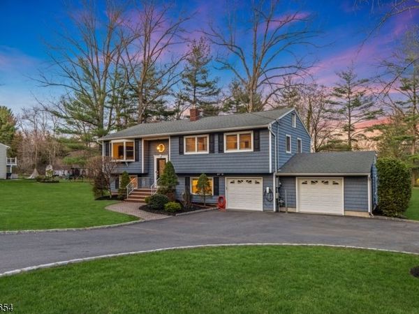 209 Northfield Rd, Long Hill, NJ 07946