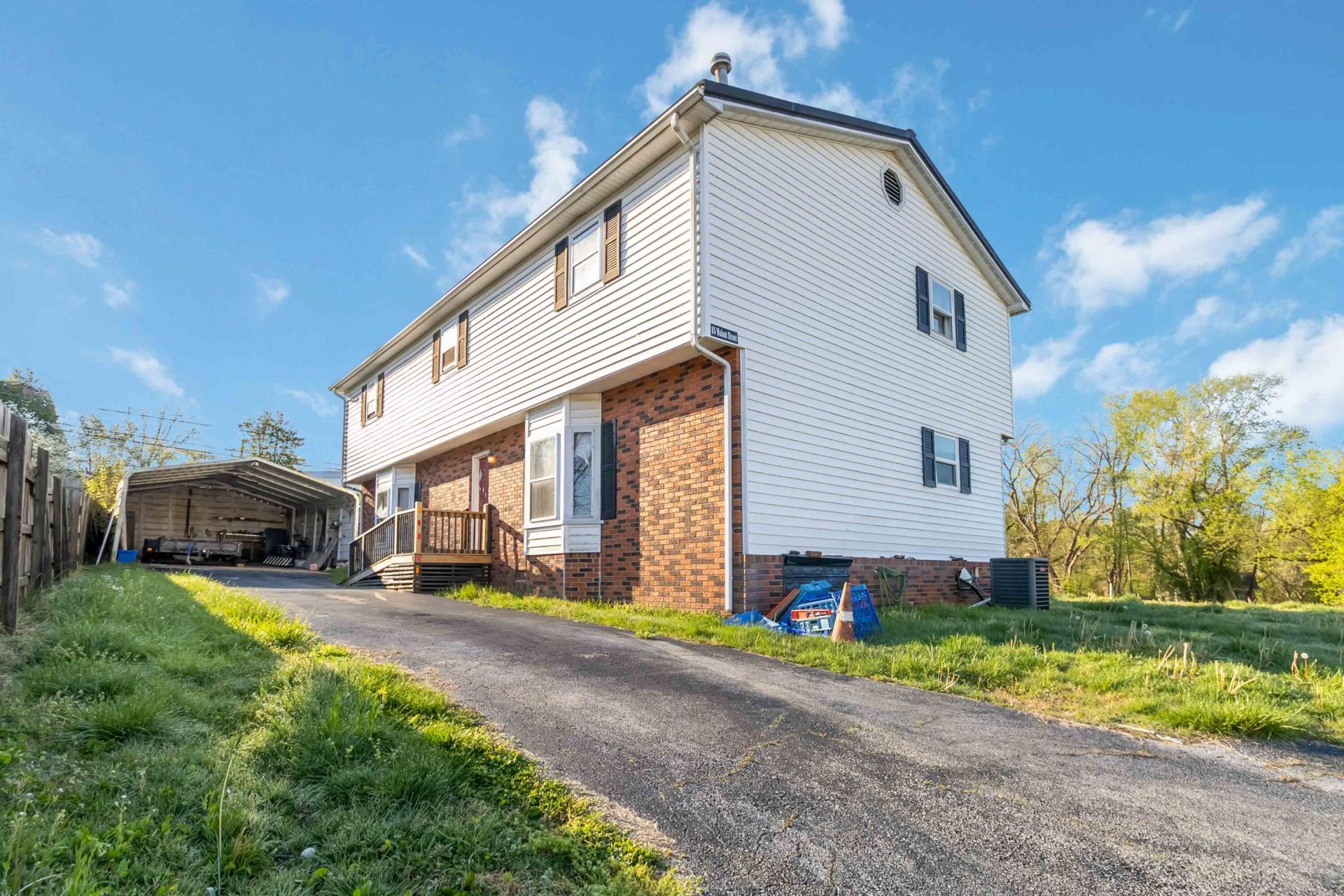 85 Walnut Street, Heidrick, KY 40949 Main Photo