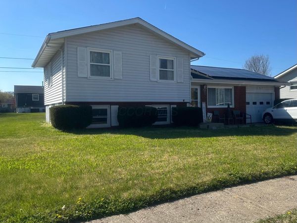 953 Marla Avenue , Logan, OH 43138