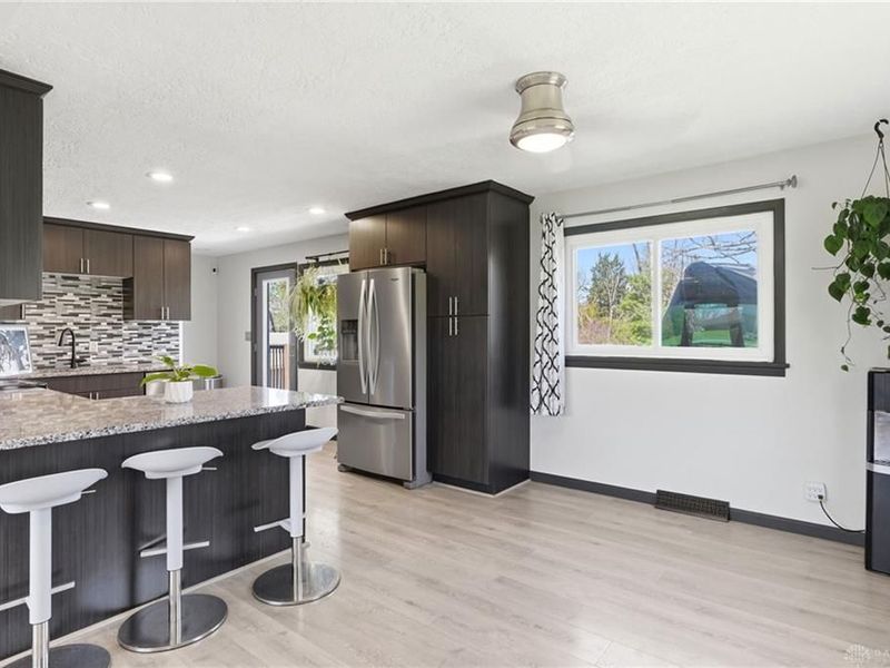 2930 E Leffel Lane, Springfield Township, OH 45505 Photo 11