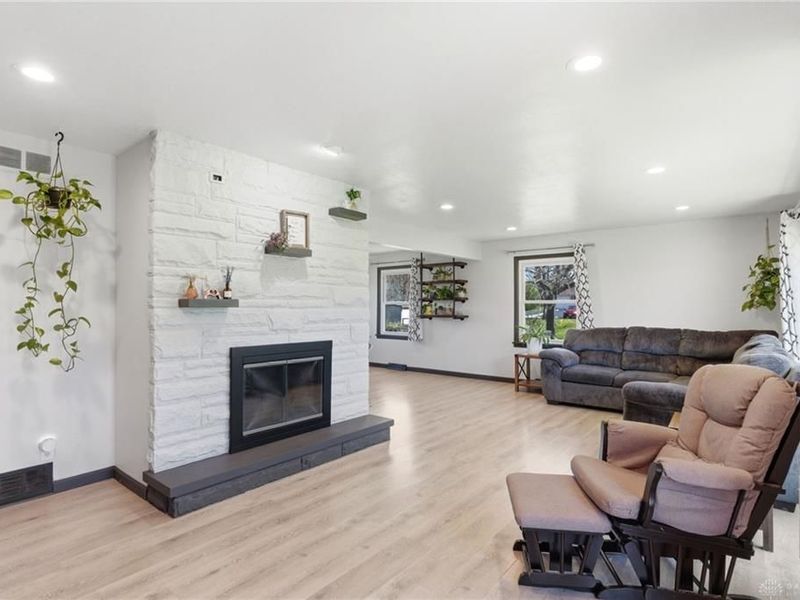 2930 E Leffel Lane, Springfield Township, OH 45505 Photo 7