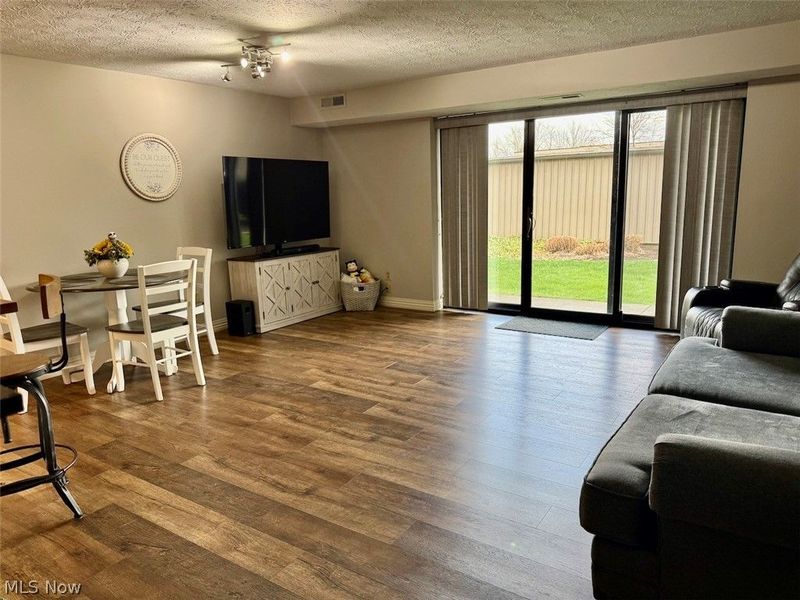 9831 Sunrise Boulevard , Unit P27, North Royalton, OH 44133 Photo 3