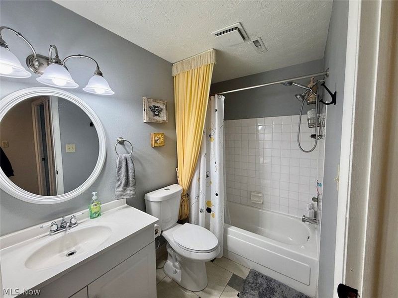 9831 Sunrise Boulevard , Unit P27, North Royalton, OH 44133 Photo 34