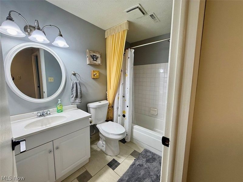 9831 Sunrise Boulevard , Unit P27, North Royalton, OH 44133 Photo 36