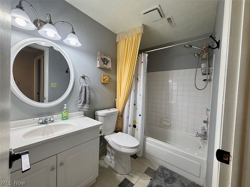 9831 Sunrise Boulevard , Unit P27, North Royalton, OH 44133 Photo 37