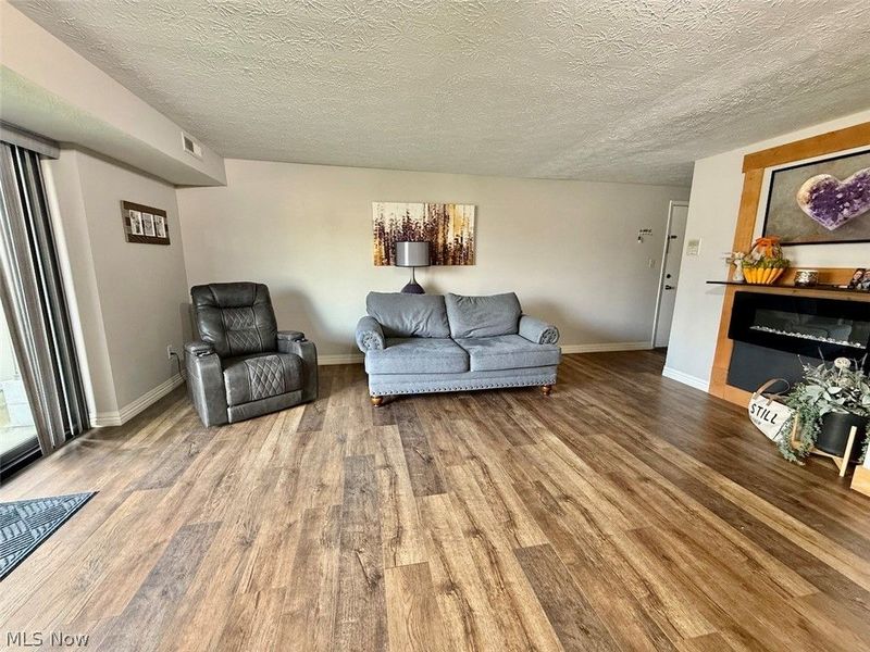 9831 Sunrise Boulevard , Unit P27, North Royalton, OH 44133 Photo 4