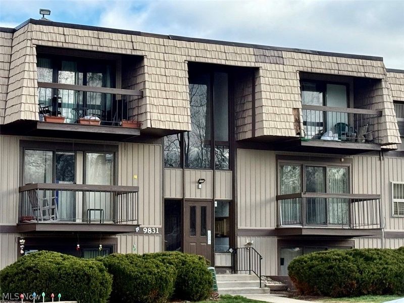 9831 Sunrise Boulevard , Unit P27, North Royalton, OH 44133 Photo 45