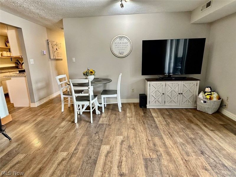 9831 Sunrise Boulevard , Unit P27, North Royalton, OH 44133 Photo 5