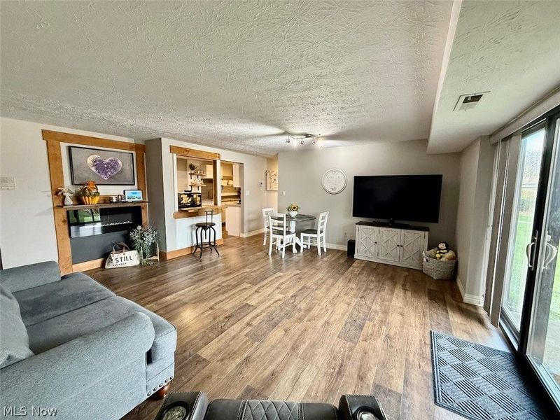 9831 Sunrise Boulevard , Unit P27, North Royalton, OH 44133 Photo 9