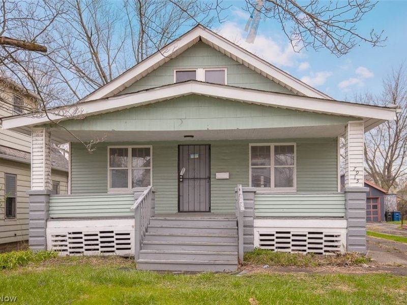 7915 Vineyard Avenue , Cleveland, OH 44105 Photo 1