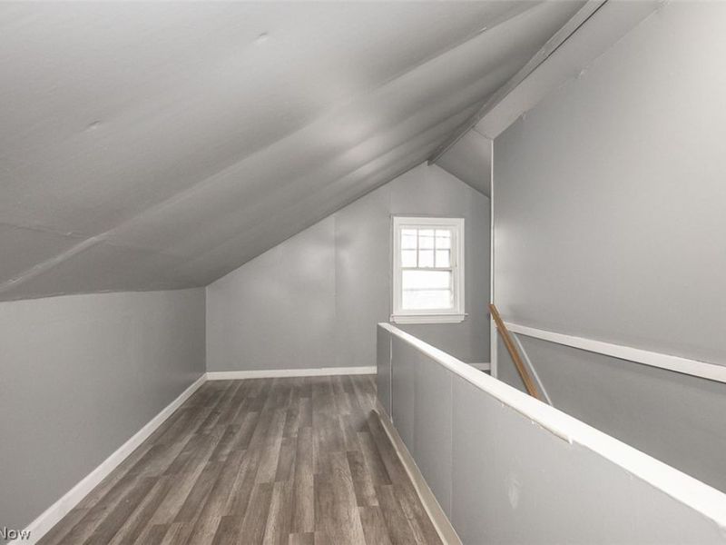 7915 Vineyard Avenue , Cleveland, OH 44105 Photo 20