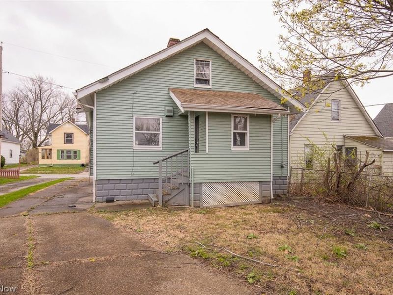 7915 Vineyard Avenue , Cleveland, OH 44105 Photo 23