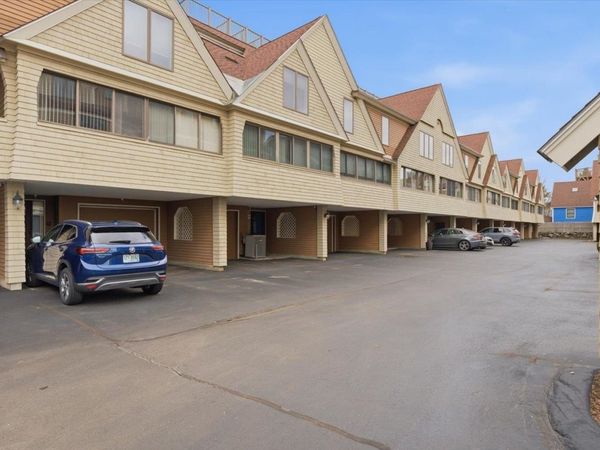 989 Ocean Boulevard, Unit 8, Hampton, NH 03842