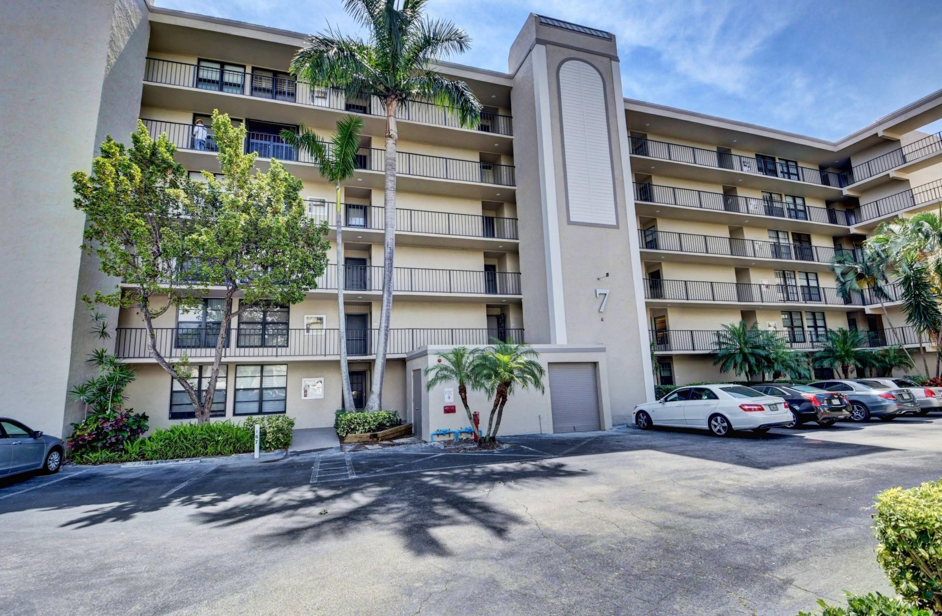 7 Royal Palm Way, Boca Raton, FL 33432 Photo