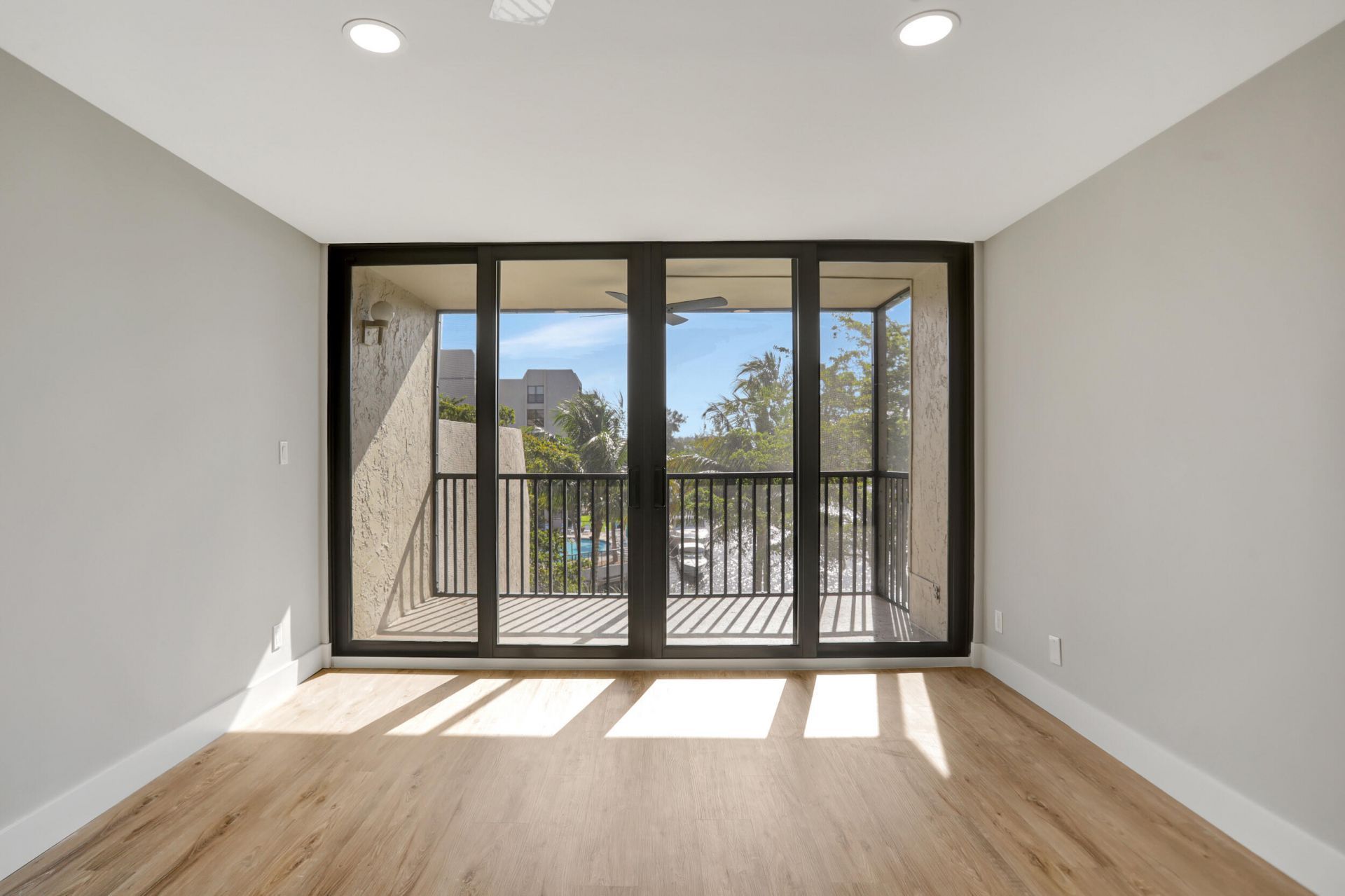 7 Royal Palm Way, Boca Raton, FL 33432 Photo