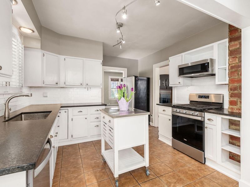 170 Winthrop Road, Columbus, OH 43214 Photo 12