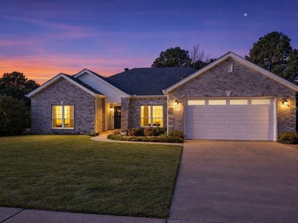 1573 N Cannondale Drive, Fayetteville, AR 72704