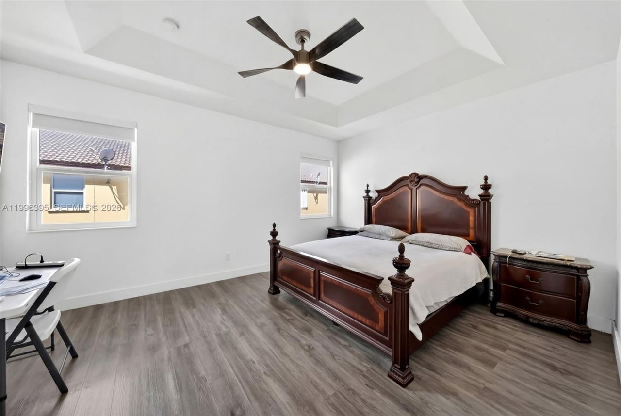 8766 NW 112th Path, Doral, FL 33178 Photo