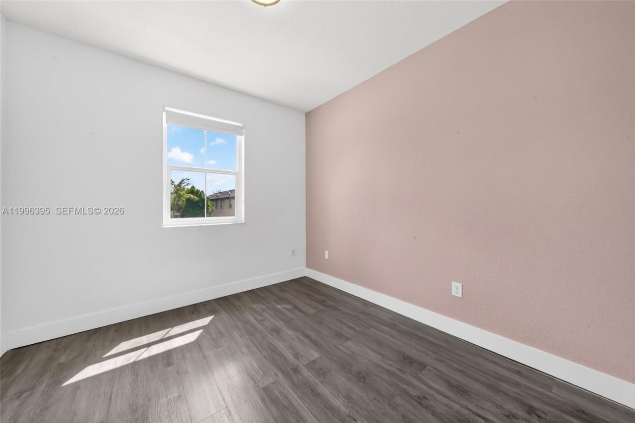 8766 NW 112th Path, Doral, FL 33178 Photo