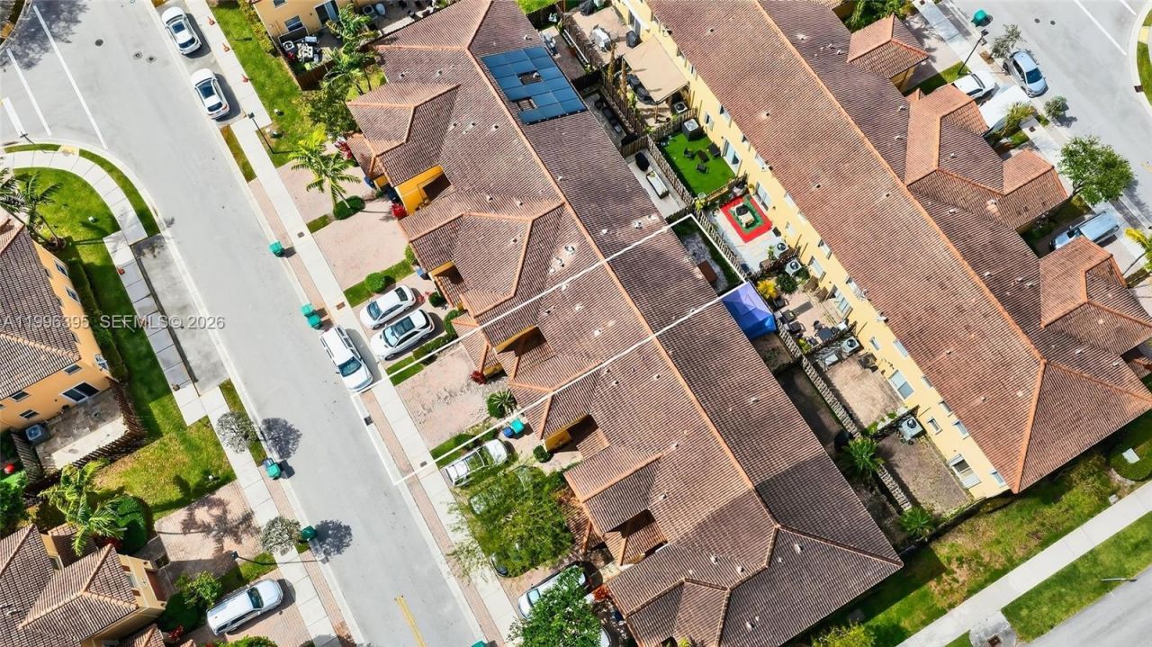 8766 NW 112th Path, Doral, FL 33178 Photo