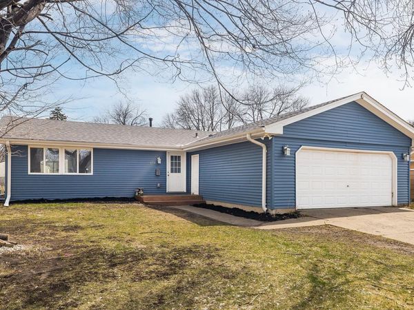 673 Monroe Street S, Shakopee, MN 55379