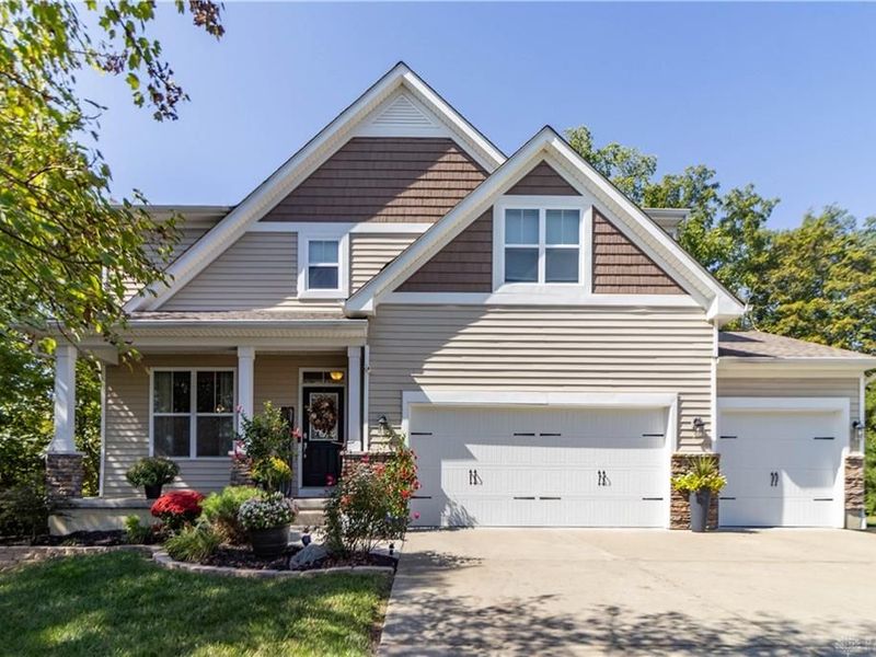 880 Sunrise Ridge Court, Maineville, OH 45039 Photo 1