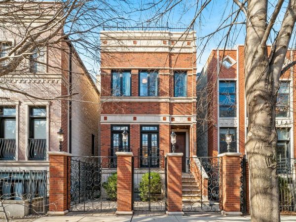 2120 W Churchill Street, Chicago, IL 60647