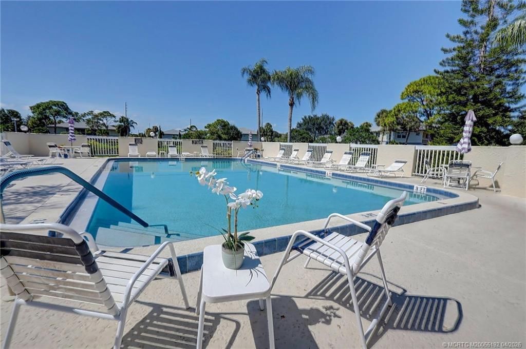 1564 SE Royal Green Circle, Unit 104, Port Saint Lucie, FL 34952 Photo